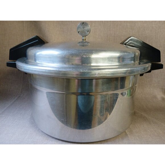 Mirro Kitchen Vintage Mirro Pressure Canner Cooker 2 Quart M512